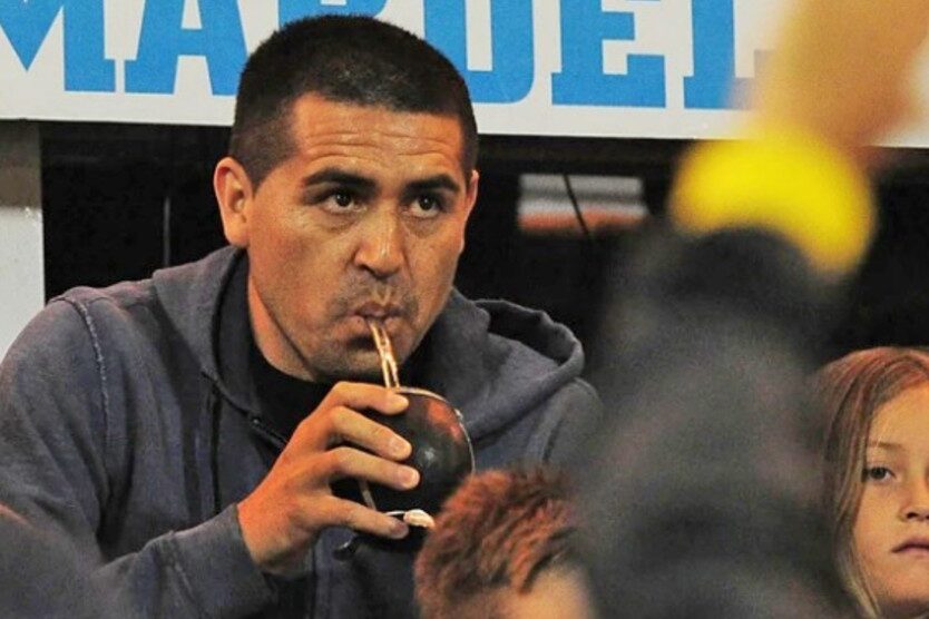 Riquelme: “Si uno prende la tele, Boca tendría que estar peleando el descenso”