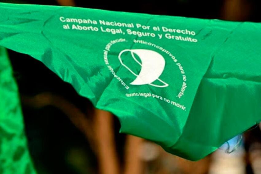 Realizarán “pañuelazo verde” frente a embajada de EEUU para repudiar fallo contra el aborto