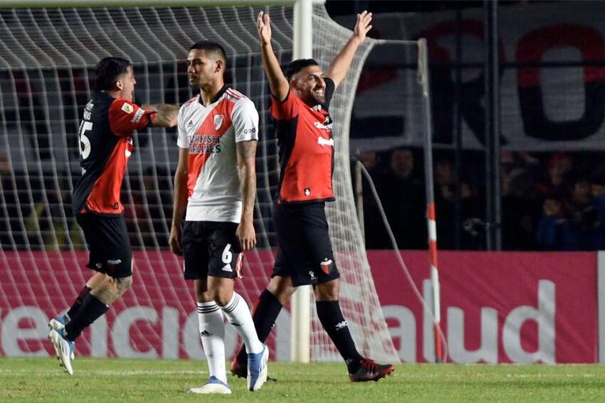 Colón le ganó a River y volvió al triunfo después de mucho tiempo