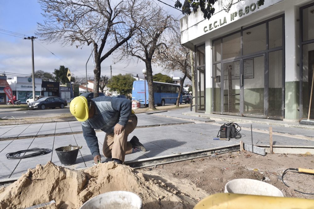 Avanzan las obras en un complejo educativo de barrio Guadalupe