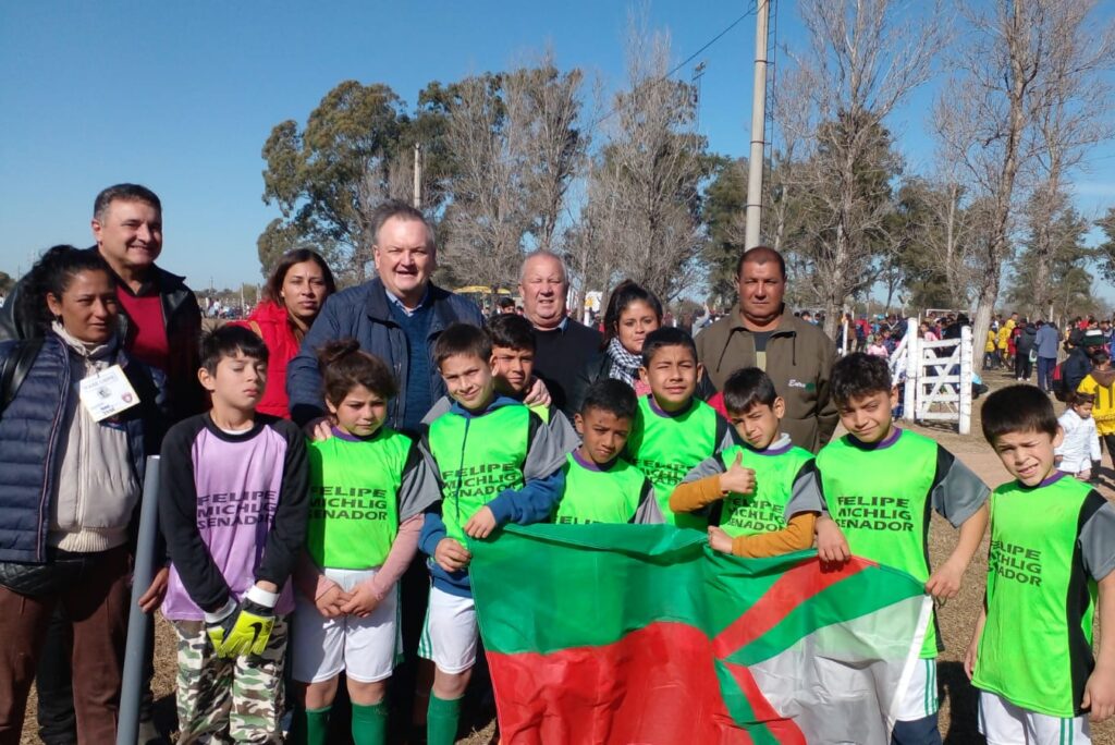 Michlig y González participaron del Encuentro Nacional de Fútbol Infantil organizado por el Club D. U. de Arrufó