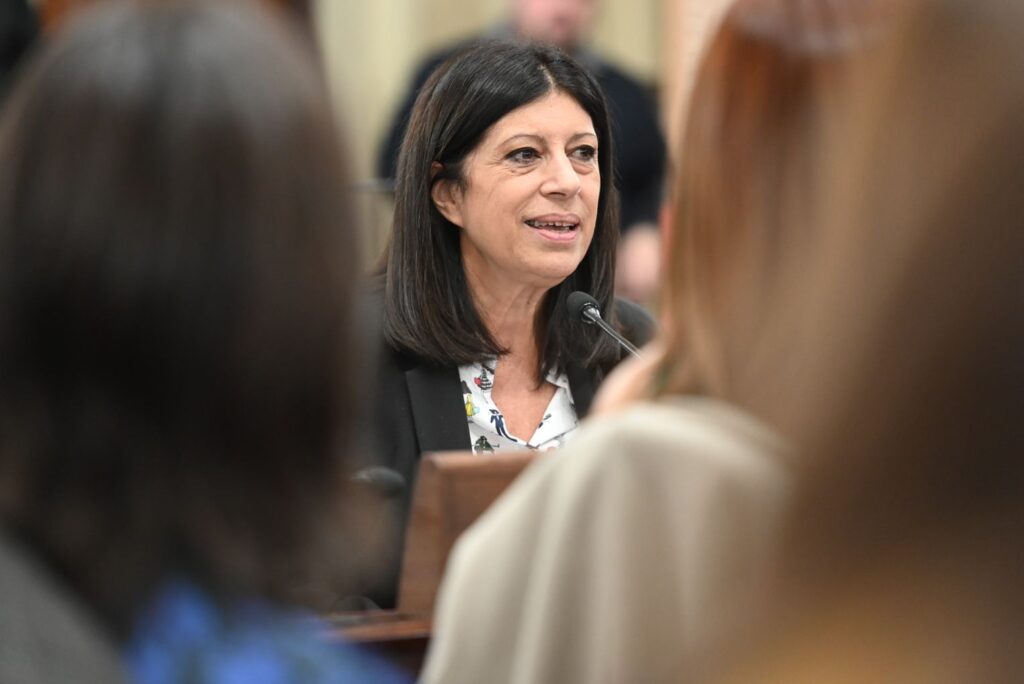 Clara García: “El acuerdo de la deuda debe ser una verdadera política de Estado, porque involucra el futuro de Santa Fe”