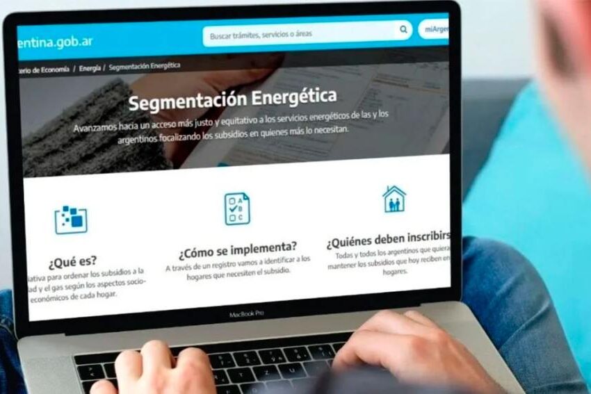 El Gobierno decidió extender la inscripción para los subsidios de luz y gas