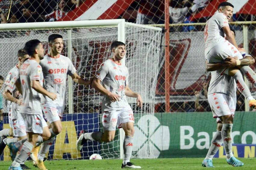 Unión venció a Godoy Cruz y se encuentra en zona de Sudamericana