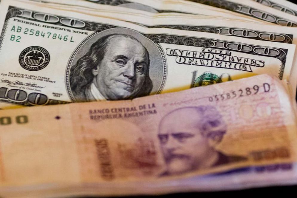 ¿Conviene más un plazo fijo o apostar al dólar?