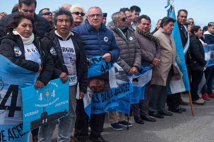 Familiares ARA San Juan califican de “golpe judicial” el sobreseimiento a Macri