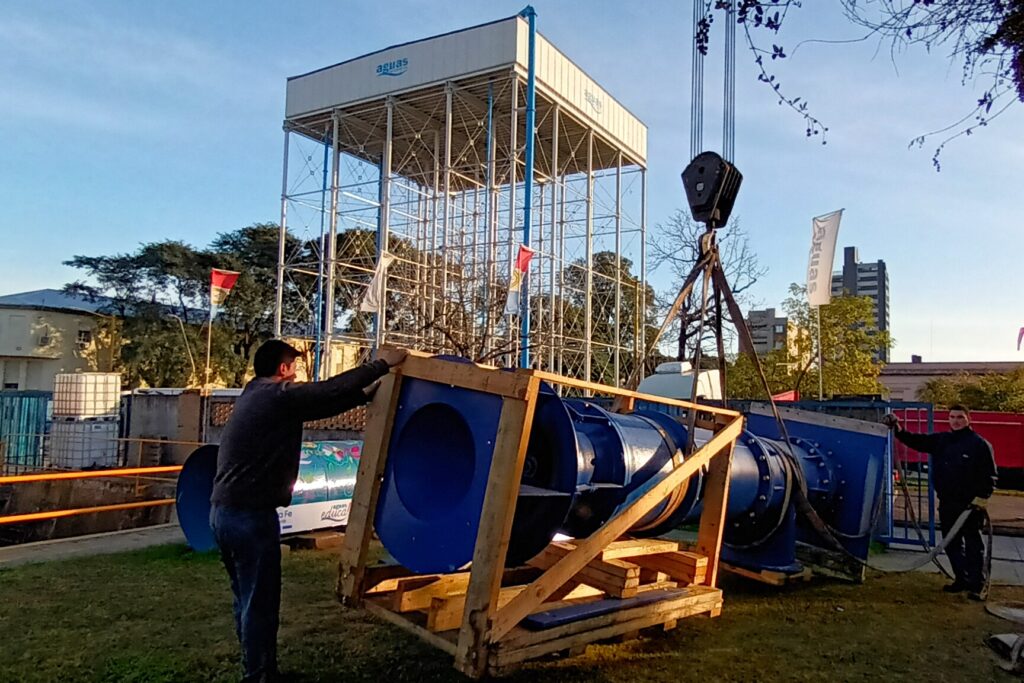 Aguas Santafesinas recibió una nueva bomba de transferencia de agua tratada