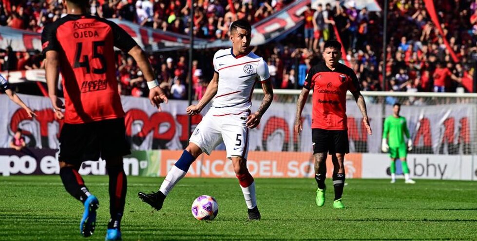 Colón y San Lorenzo no pasaron del cero en Santa Fe