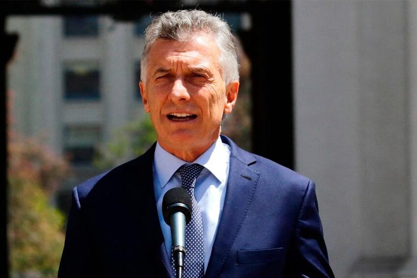 Mauricio Macri sobre la posibilidad de reunirse con Cristina: “Con la Constitución sobre la mesa, sí”