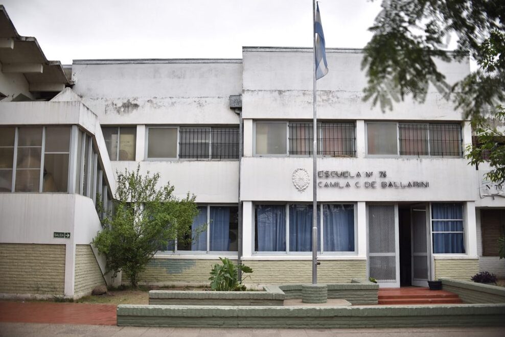 El municipio santafesino licitó obras de infraestructura para la escuela Ballarini