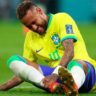 “Neymar tuvo un esguince de tobillo derecho”, informó el médico de Brasil