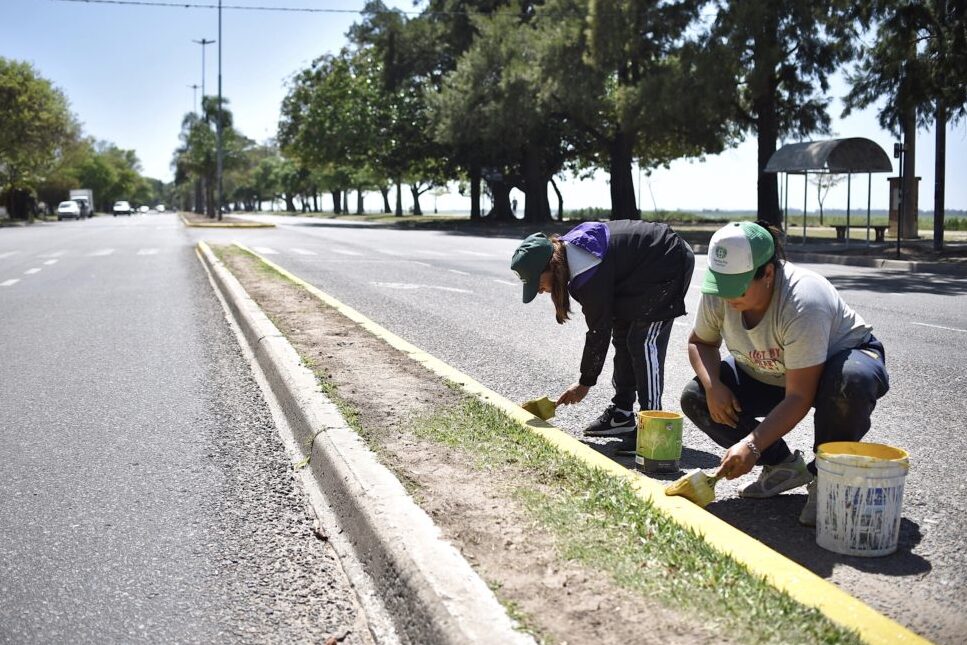 La Municipalidad mejora playas y paseos de cara al verano