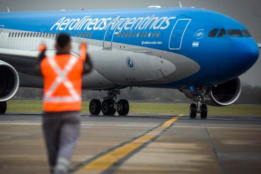 A partir de febrero, viajar en avión por Argentina será más costoso