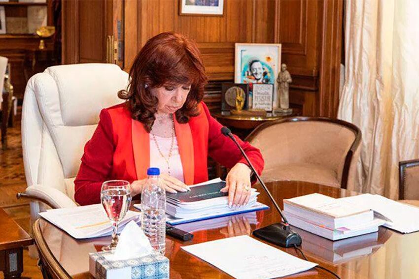 Cristina Kirchner: “No voy a ser candidata a nada, mi nombre no va a estar en ninguna boleta”