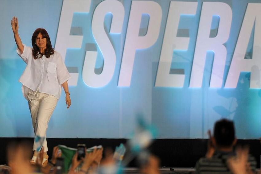 Cristina Fernández de Kirchner reaparecerá hoy en un acto en Avellaneda