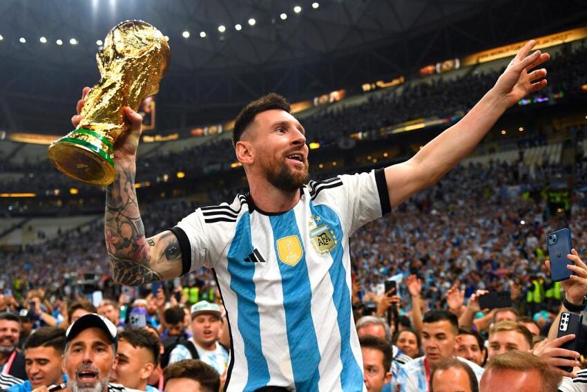 En una final inolvidable, Argentina festejó ante Francia y se quedó con la gloria eterna en Qatar