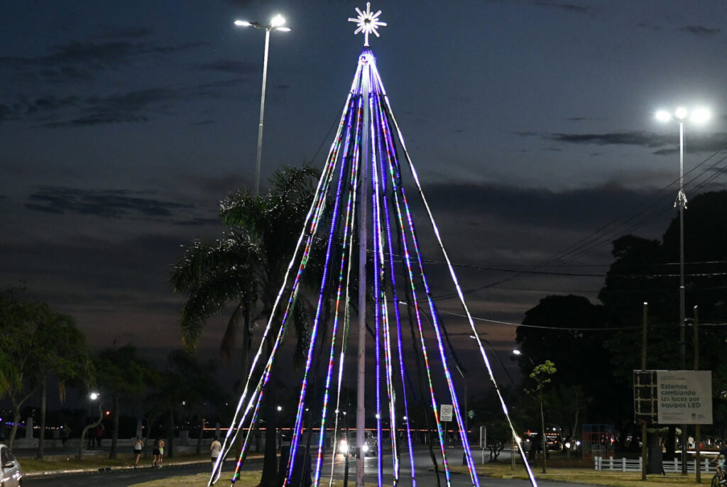 Servicios municipales por la celebración de Navidad