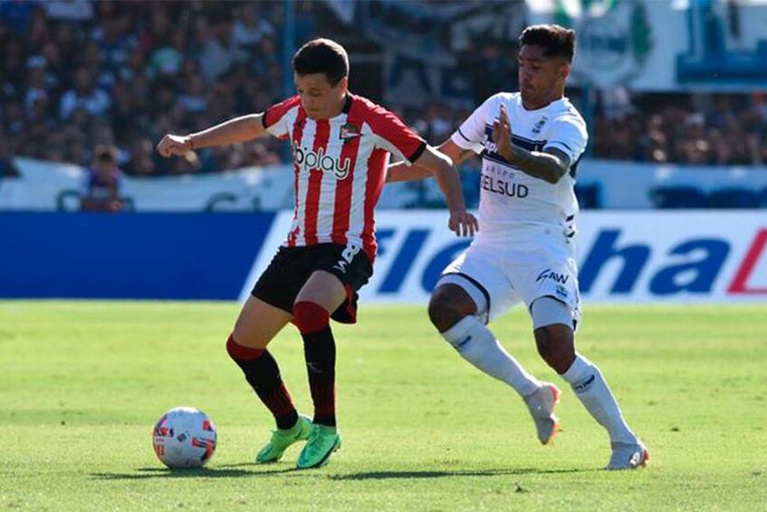 Gimnasia y Estudiantes paralizan La Plata con un nuevo clásico