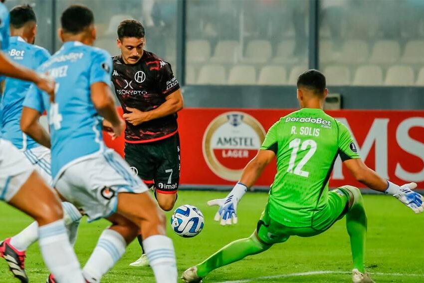 Huracán cayó ante Sporting Cristal y quedó eliminado de la Libertadores