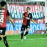 Newell’s se hizo fuerte en Rosario y volvió al triunfo ante Barracas Central