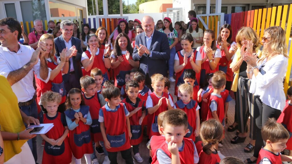 Perotti inauguró un jardín de infantes en San Gregorio