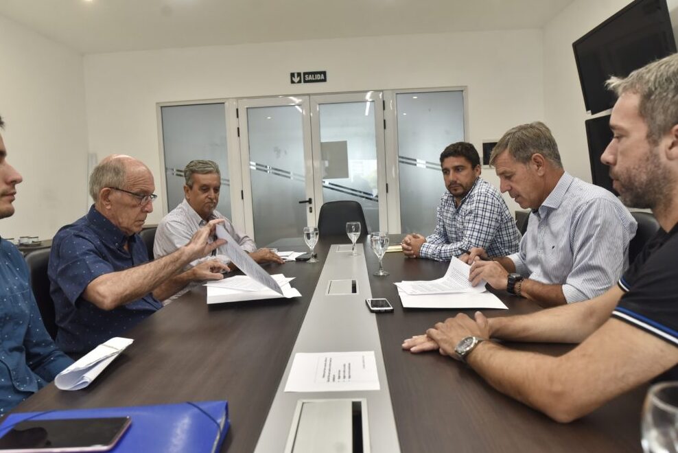 La Municipalidad firmó un convenio para potenciar el desarrollo de avenida Facundo Zuviría