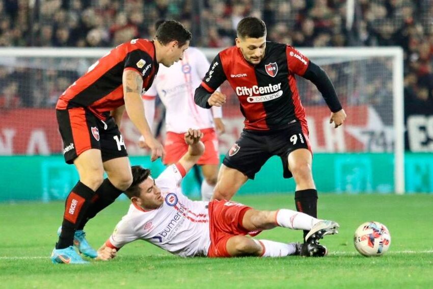 Newells y Argentinos van por la recuperación en Rosario