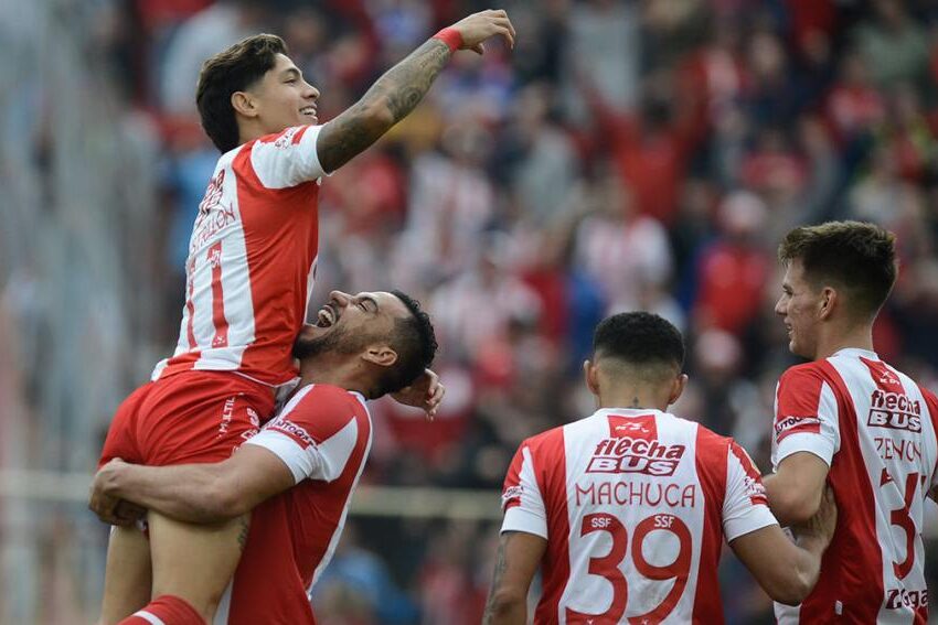 Unión hilvanó su tercera victoria en fila al ganarle a Gimnasia en Santa Fe