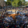 Jatón reinauguró la Plaza de las Banderas con una gran fiesta popular