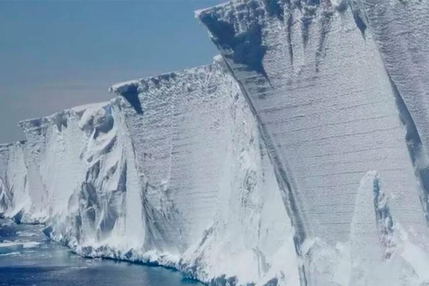 La Antártida perdió un pedazo de hielo del tamaño de la Argentina