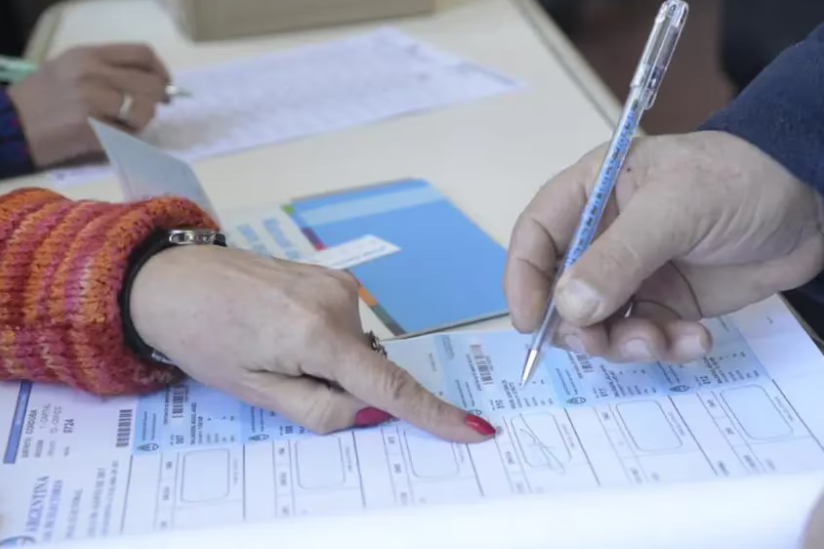 Elecciones en Santa Fe: abren registro de inscripción voluntaria para ser autoridad de mesa