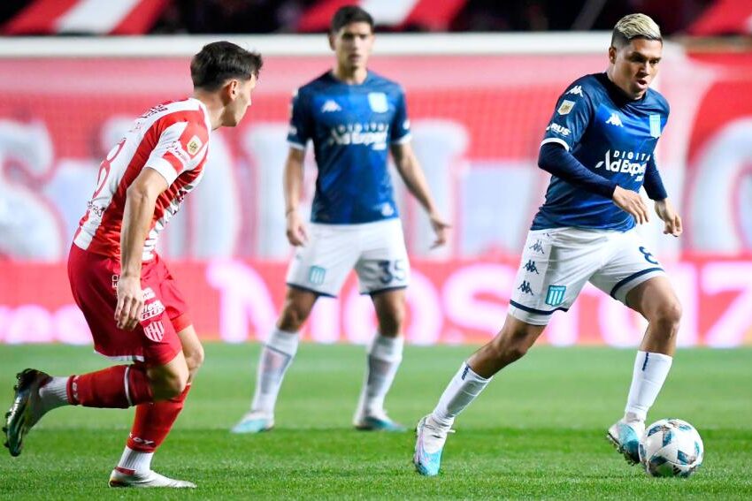 Unión empató con Racing en el inicio de la Copa de la Liga