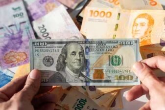 El dólar blue rozó los $900 en nuestra ciudad