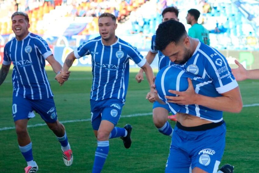 Godoy Cruz venció a Platense y se subió a la punta de la zona B