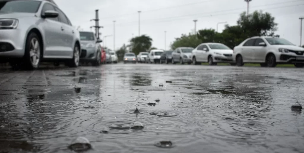 Tormenta en Santa Fe: la intensidad de la lluvia superó la capacidad de drenaje