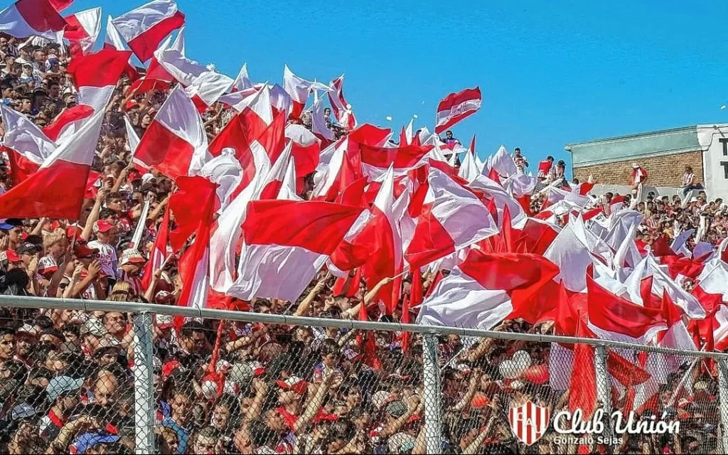 Hinchas de Unión preparan un banderazo en Casasol