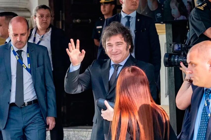 Javier Milei monitoreó el operativo “anti piquete” desde la Policía Federal