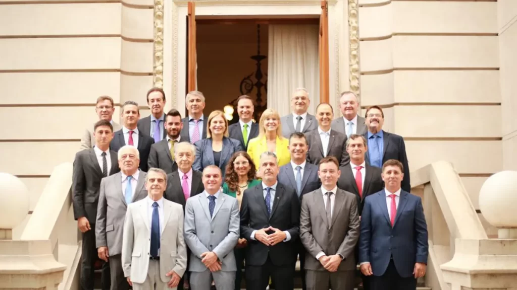 Juraron los nuevos senadores provinciales