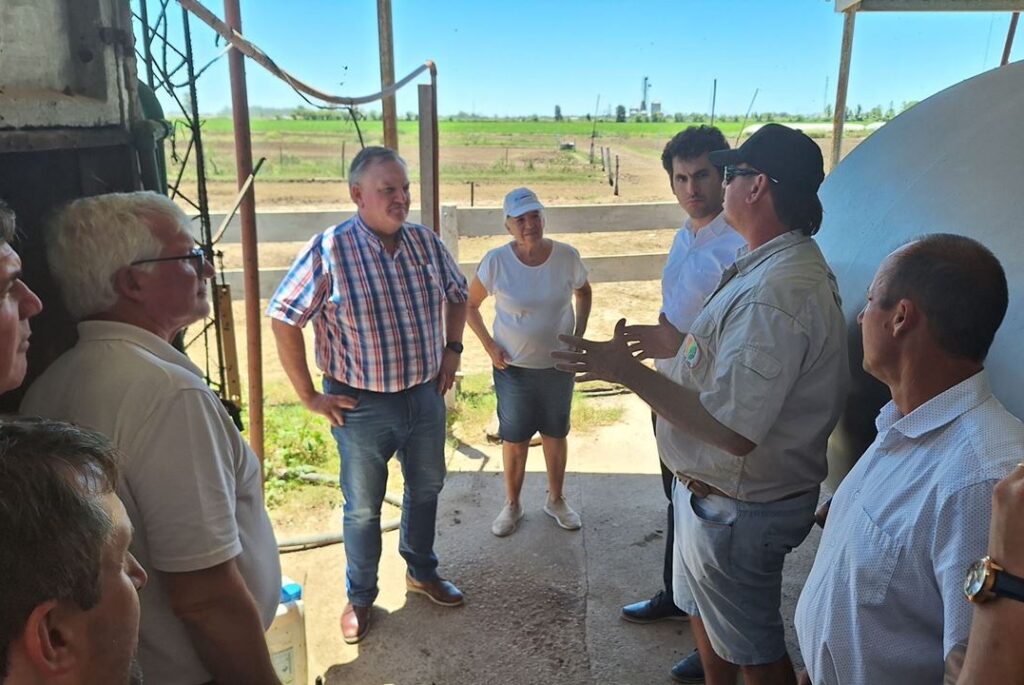 Felipe Michlig junto a una Comitiva Provincial se reunieron con productores agropecuarios del Dpto. San Cristóbal