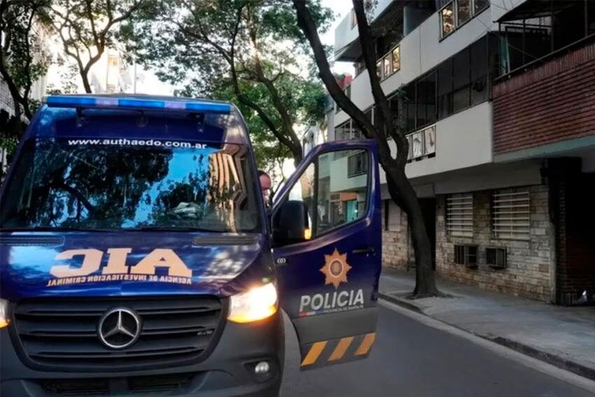 Atacaron a balazos la fachada de una escuela privada de Rosario y dejaron un mensaje mafioso