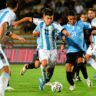 Argentina empató con Uruguay y terminó primera en el grupo