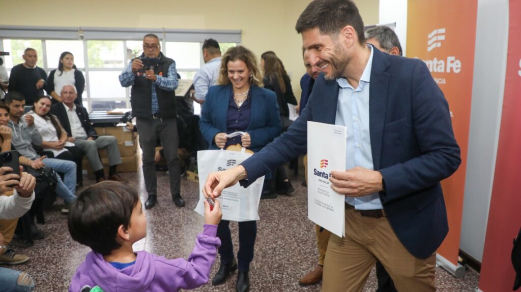 Pullaro: “Ordenamos el Estado para que Santa Fe se desarrolle, con más trabajo y crecimiento económico”