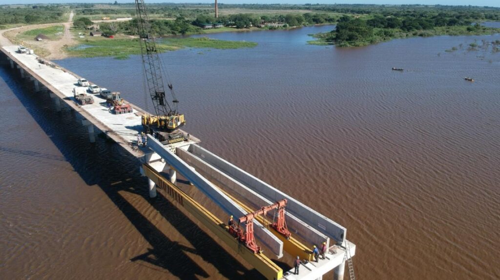 Inician la etapa final del nuevo puente provincial “Paraná Miní” que conectará Villa Ocampo con Bella Vista