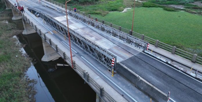 Autos con certificados de discapacidad podrán transitar por el Puente Bailey