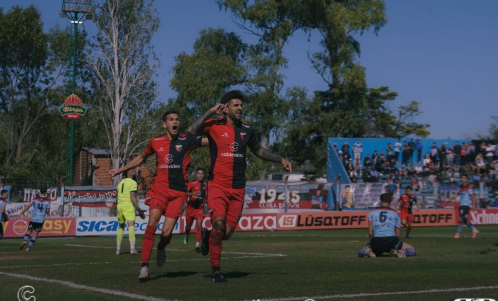 Colón fue una pesadilla para Brown y lo goleó en Adrogué