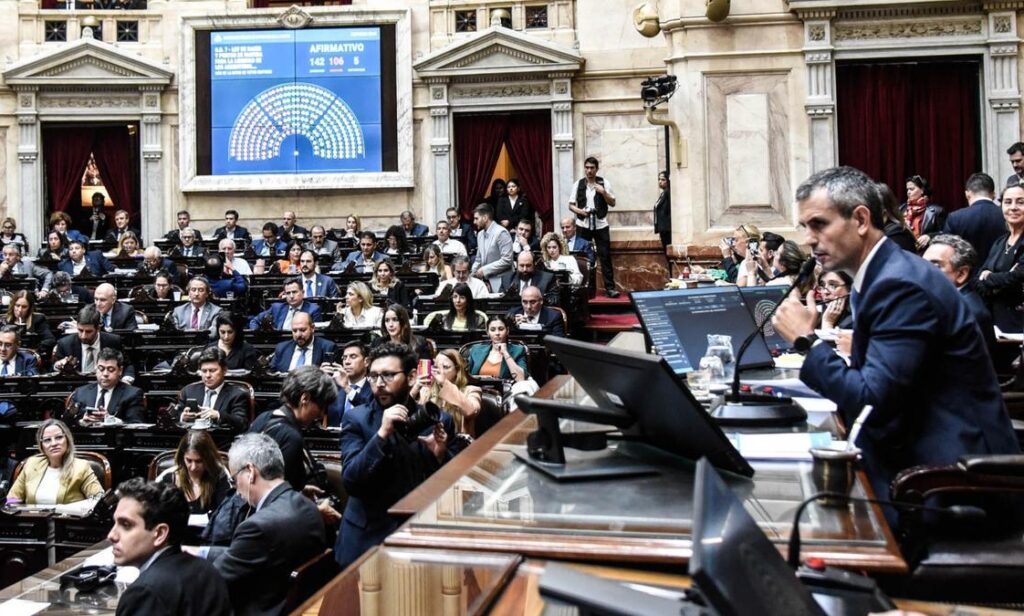 Ley Bases: el Gobierno logró la aprobación en general y ahora se debaten artículos clave