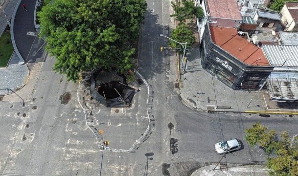 Comienza la reparación definitiva del socavón de Boulevard y 9 de julio