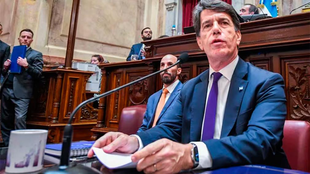 Posse reconoció ante el Senado que prevé una inflación de 139,7% para fin de año y que el dólar oficial llegará a $1016