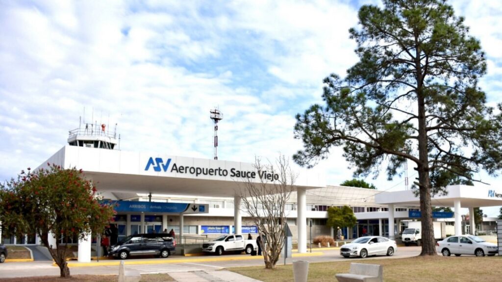 El Aeropuerto de Sauce Viejo suma nuevas frecuencias a Buenos Aires