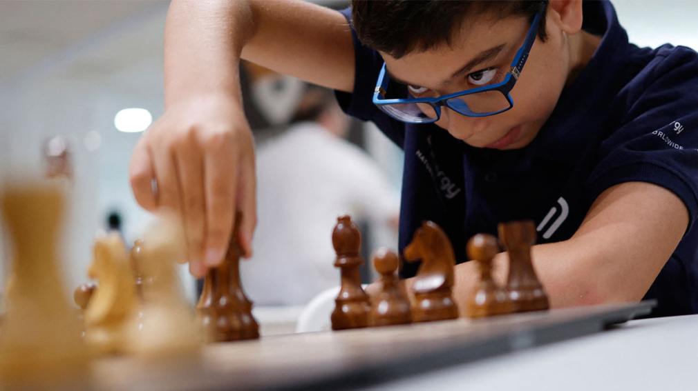 Faustino Oro se convirtió en el maestro internacional de ajedrez más joven de la historia